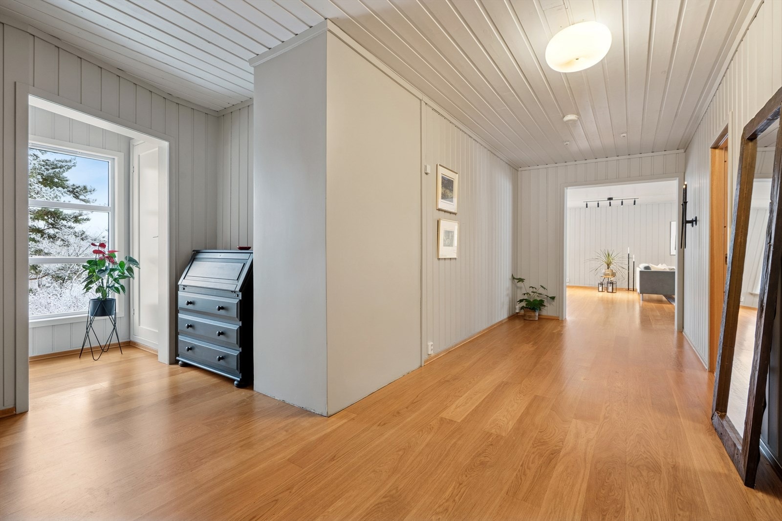 Det er også her god plass til oppbevaringsmøbler Galleribilde