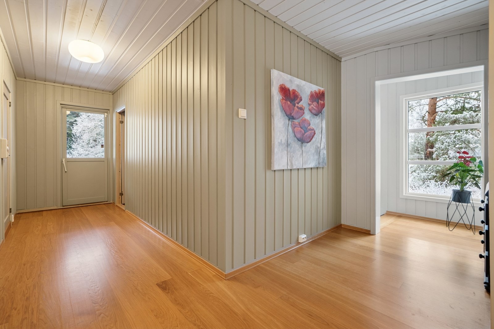 Stor og luftig i gang samles til egen soveromsavdeling Galleribilde