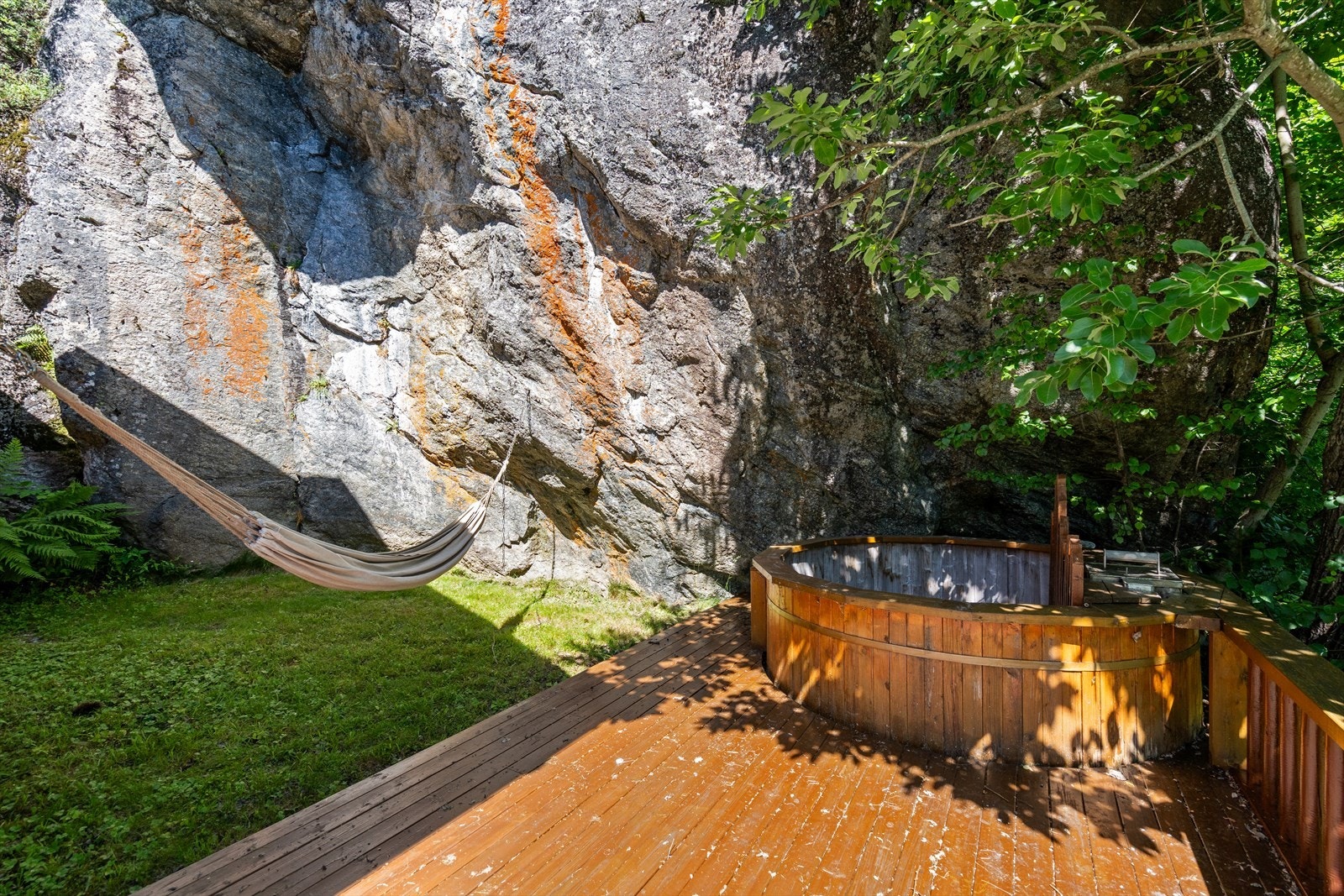 Uteområde sommer Galleribilde