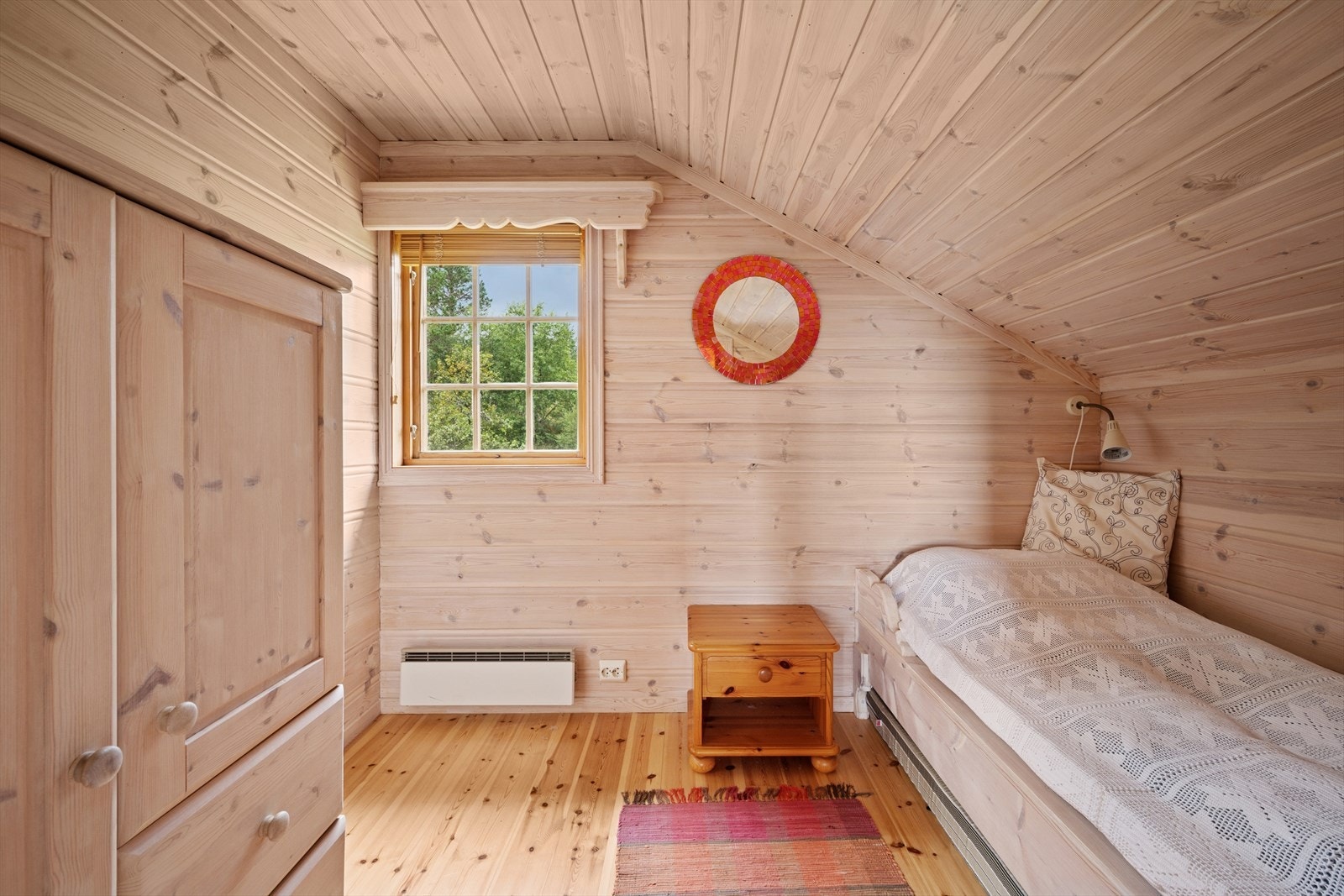 Hytta har totalt 9 sengeplasser, rom for hele familien. Galleribilde