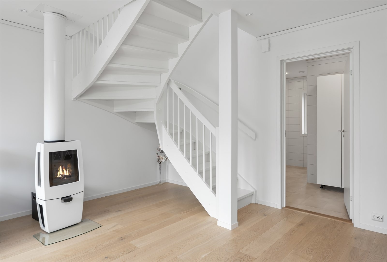 Lekker peisovn som er prikken over i'en Galleribilde