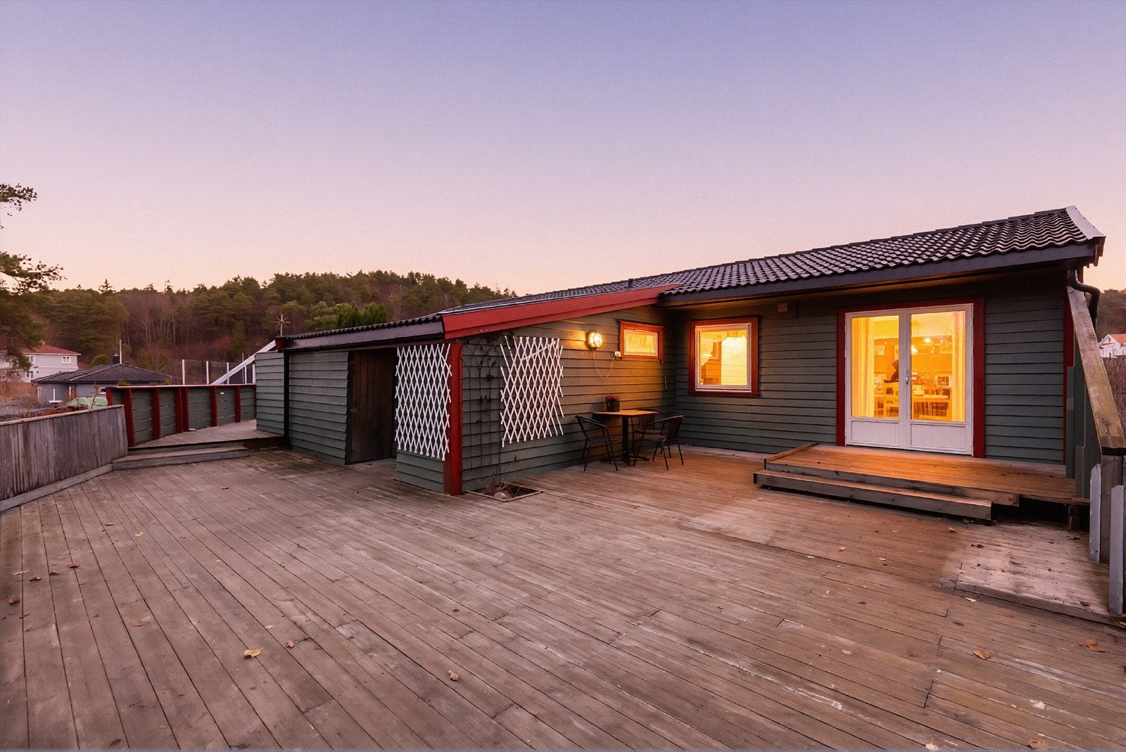 Kveldsstemning i Øvre Kverndals vei 3 Galleribilde