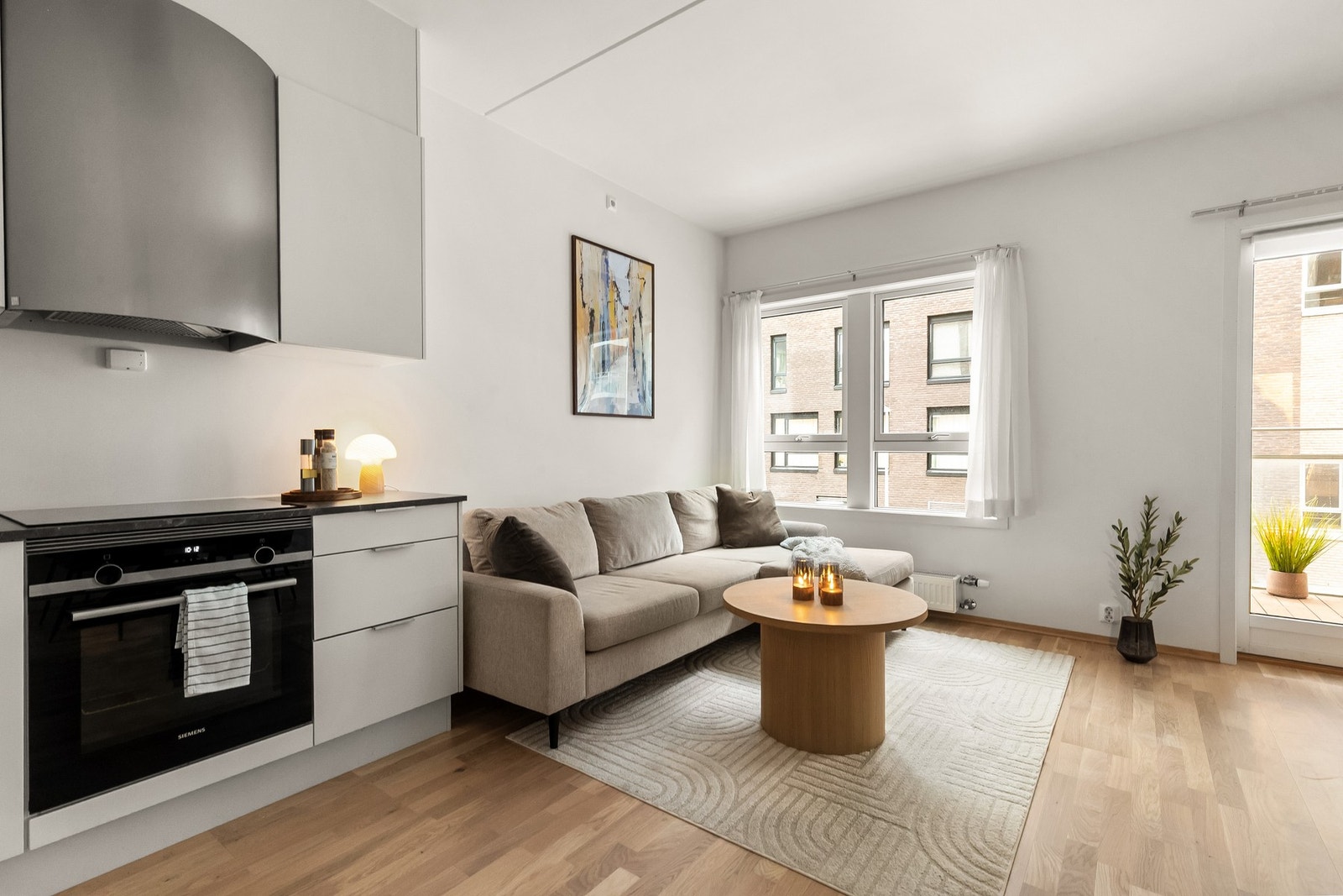 Velkommen til Midtveien 61, presentert av Tinholt Eiendomsmegling! Galleribilde