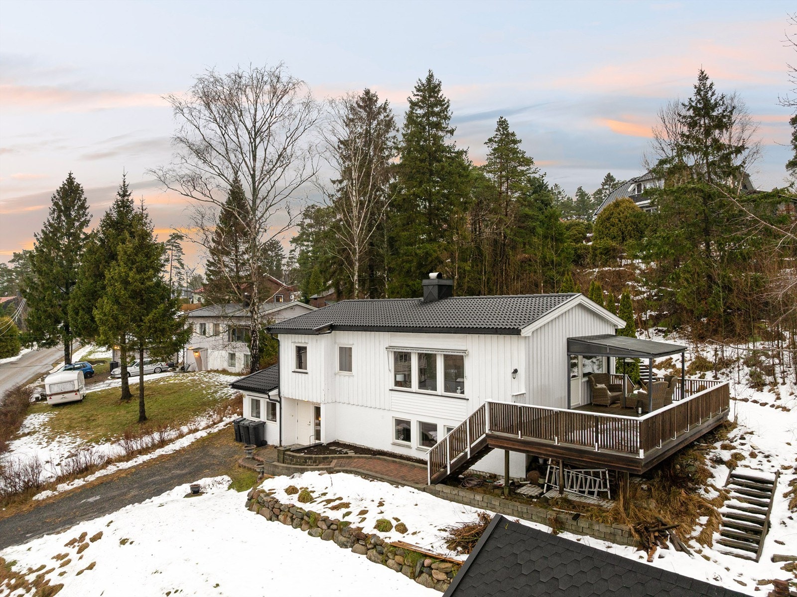 Stenbruddveien 9 presenteres av Raymond Bøhn i Krogsveen. Fotograf; Kristoffer Kristiansen. Galleribilde