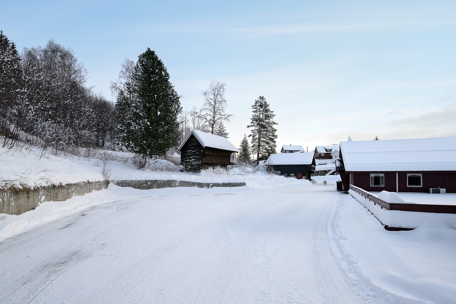 Det er kort vei til skog og mark, med flotte turmuligheter i nærområdet. Galleribilde