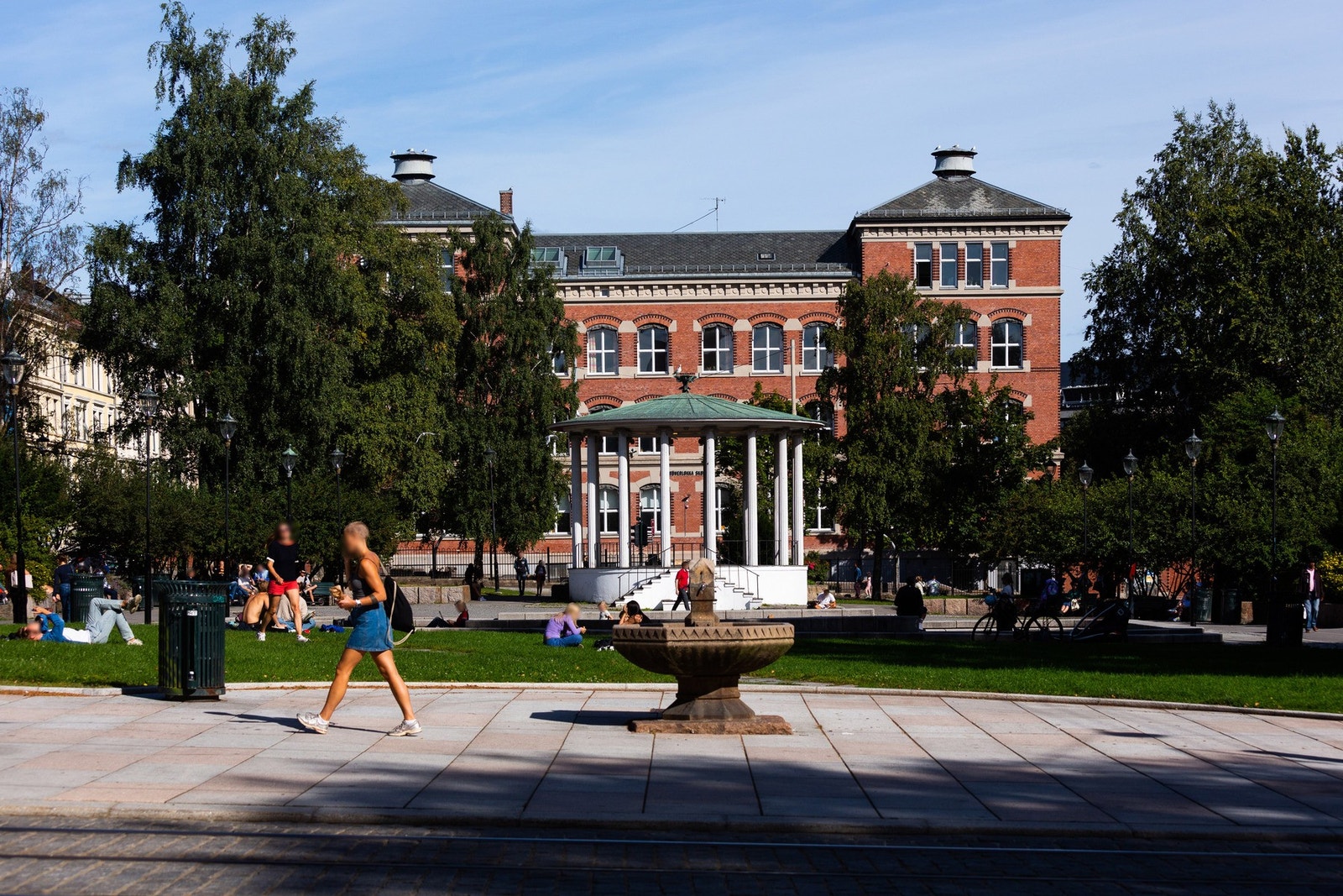 Kort vei til Birkelunden. Galleribilde