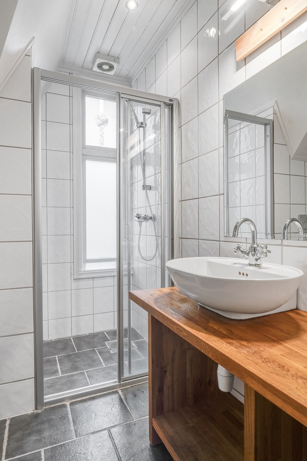 Bad 2. etasje Galleribilde