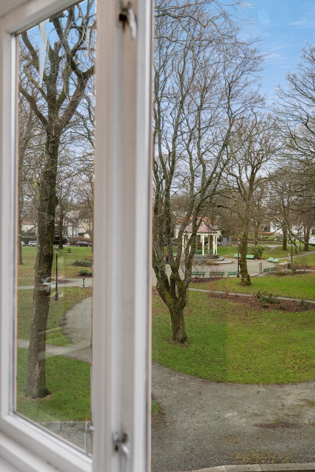 Utsikt mot byparken Galleribilde