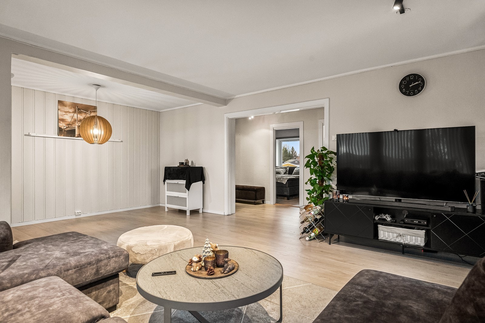 Lyse overflater som enkelt kan males og gjøres til sitt eget Galleribilde