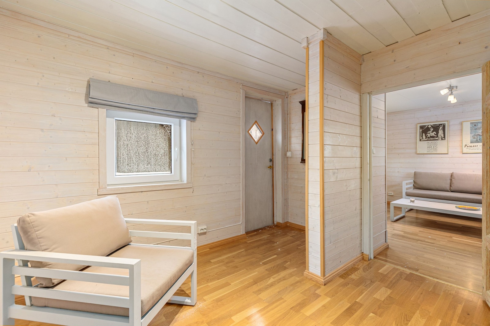 Uthus ved boligen - Innredet rom - ikke godkjent til varig opphold Galleribilde