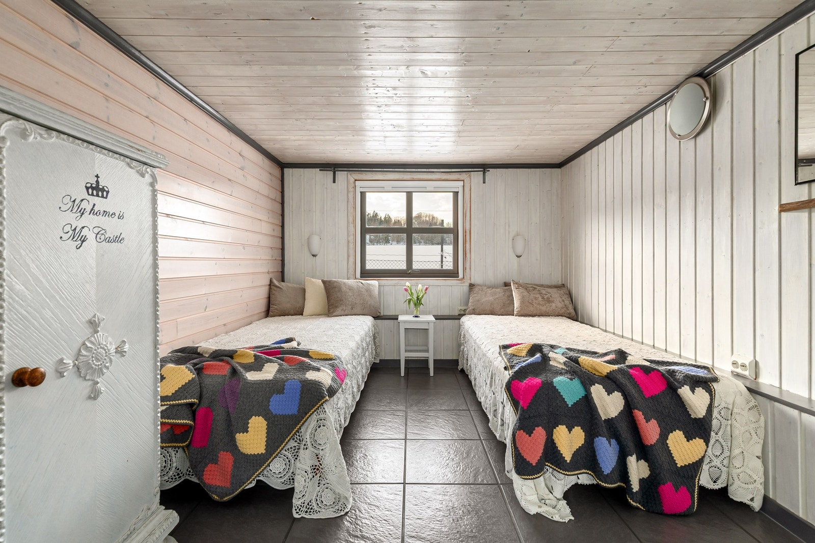 Innredet rom i atelier Galleribilde