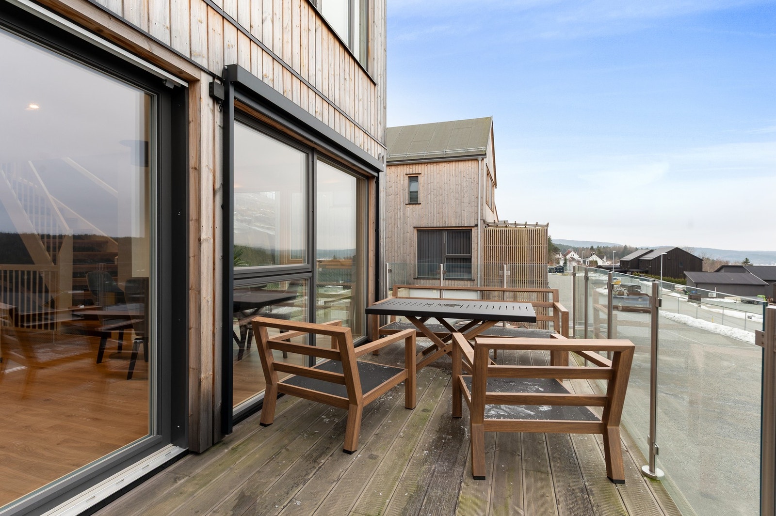 Verandaen er på ca. 20 kvm. Galleribilde