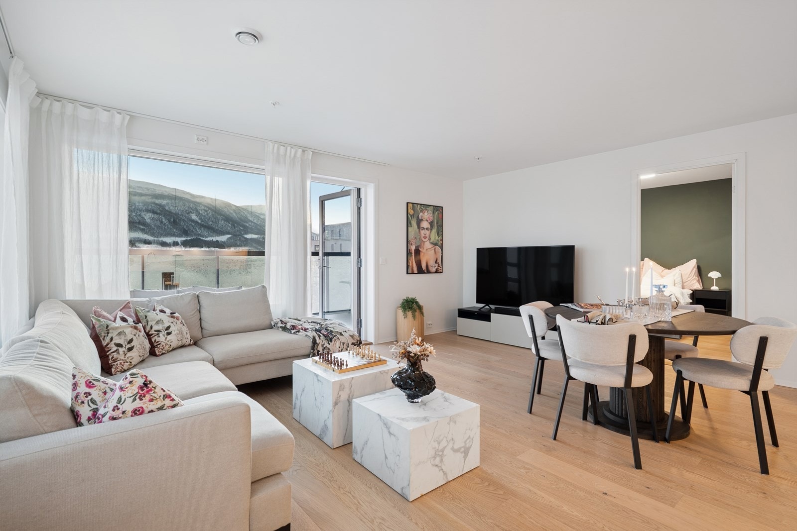 DNB Eiendom v/Kristian Ytreberg-Eide har gleden av å presentere Strandvegen 110C! Galleribilde