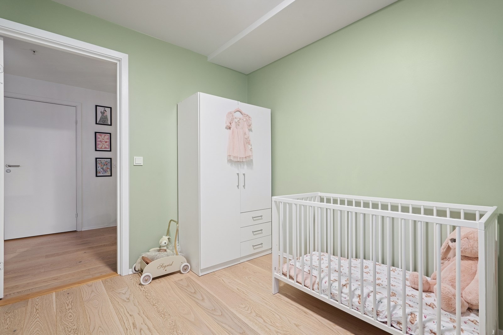 Også her er det plass for garderobeskap. Galleribilde