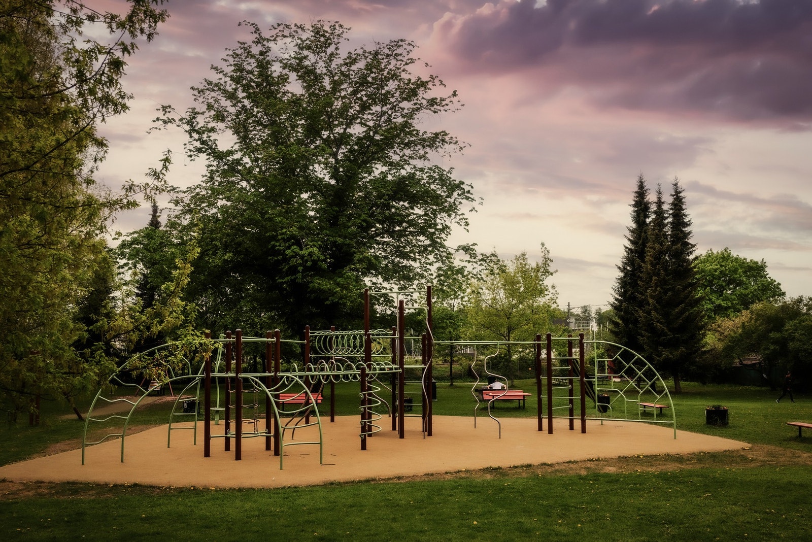 Flere park, og grønt områder som Tinkern ligger noen få kvartal unna Galleribilde