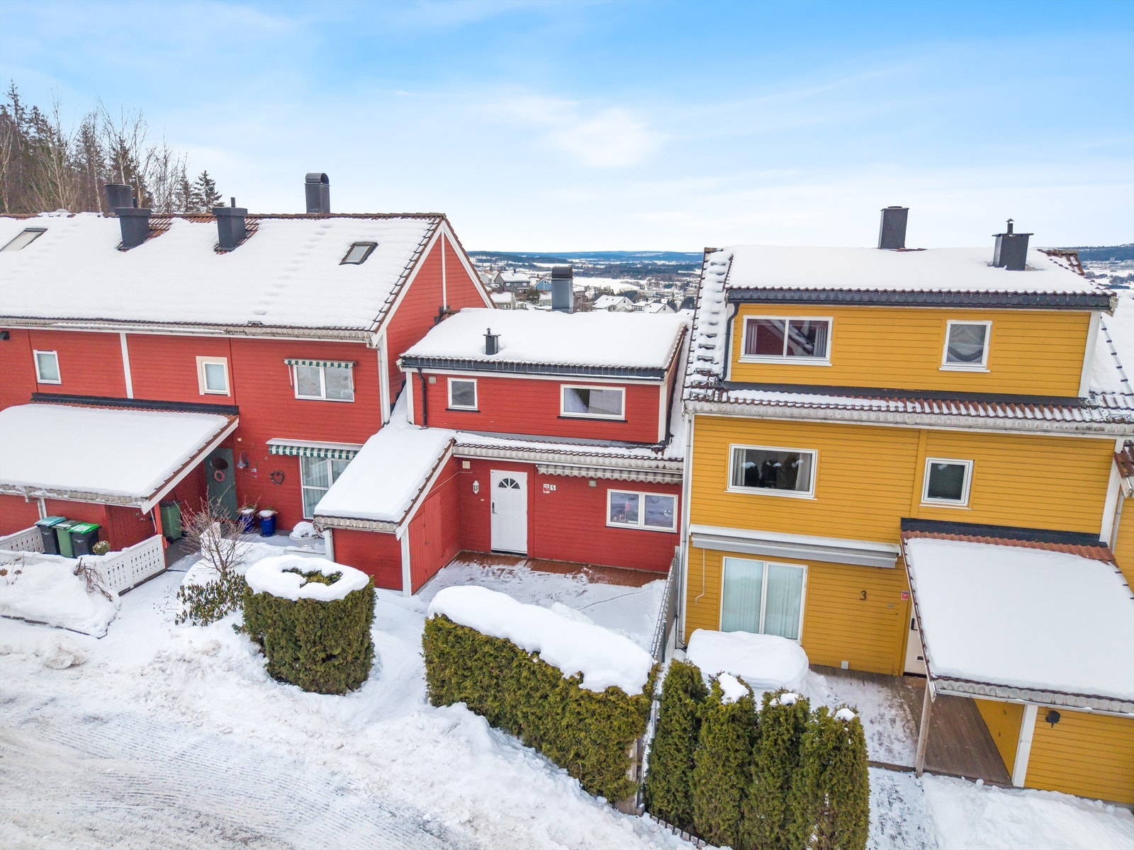 Eiendomsmegler Krogsveen v/ Madeleine Johnsen Thune har gleden av å presentere Jutulveien 5! Galleribilde