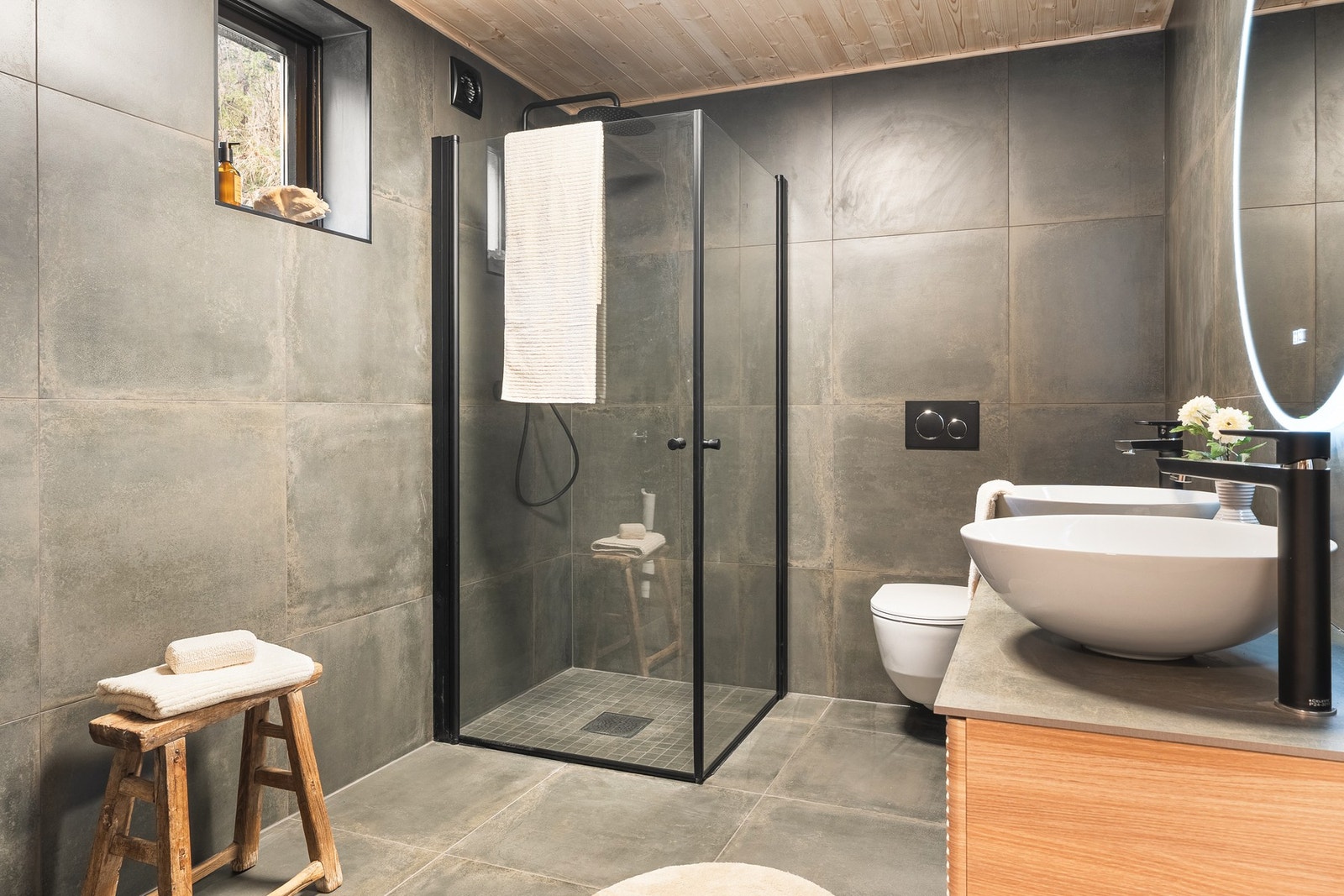 Badet har varmekabler i gulv. Galleribilde