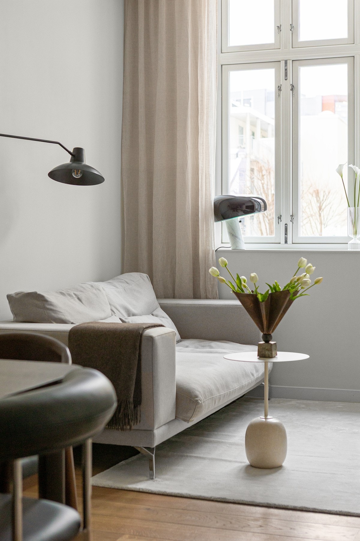 Énstavs eikeparkett med sonestyrt vannbåren gulvvarme. Galleribilde