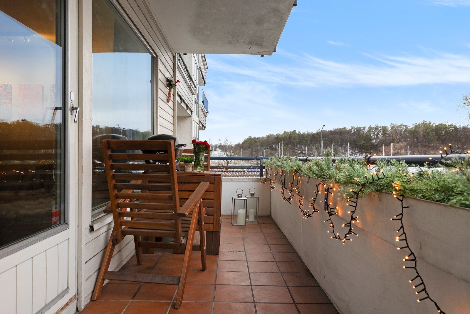 Stor terrasse på ca 7m2 Galleribilde