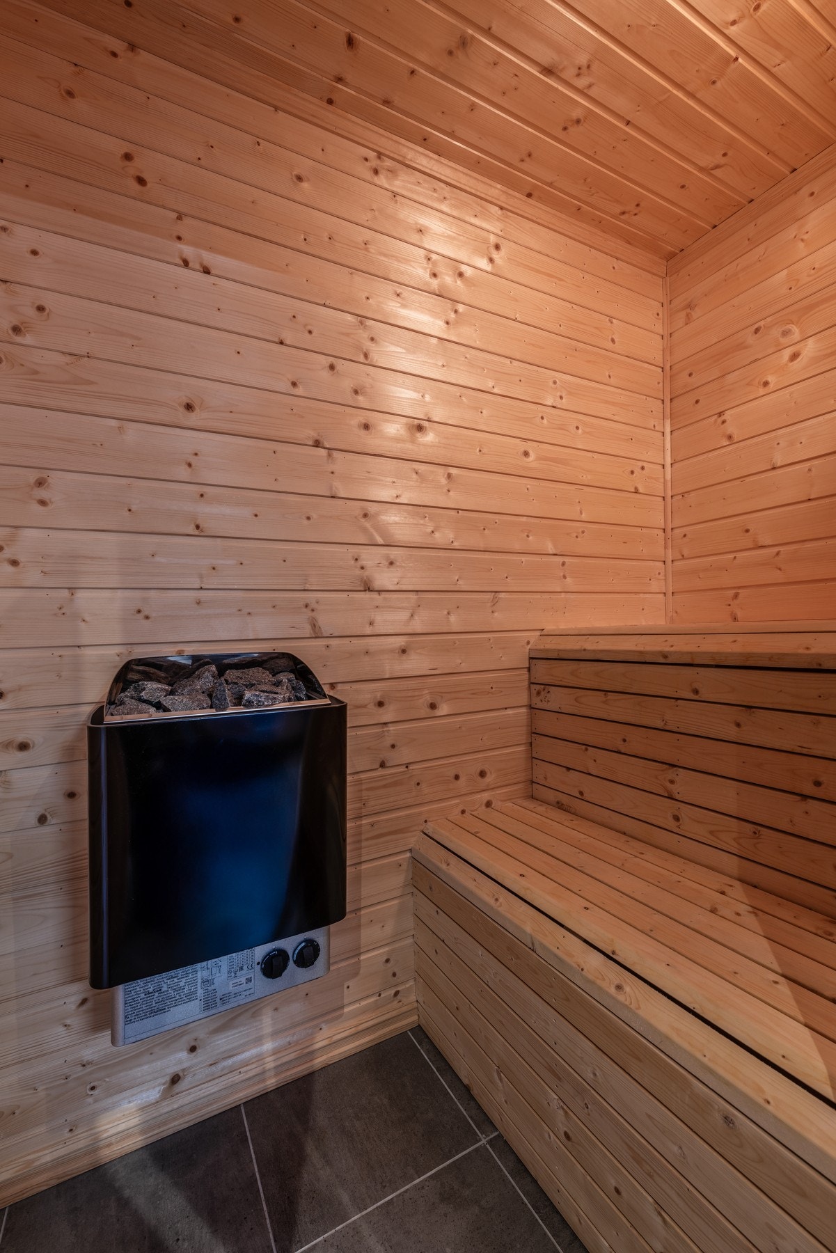 Hva er vel bedre enn en tur i badstuen etter en dag ute i fjellet Galleribilde