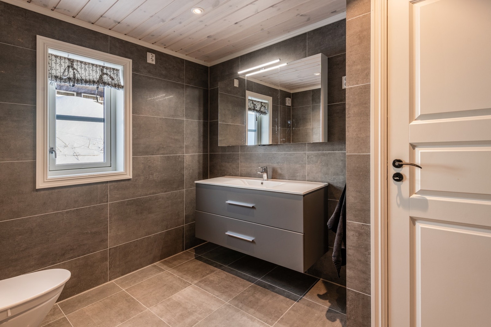 Unn deg en kveld med hjemmespa Galleribilde