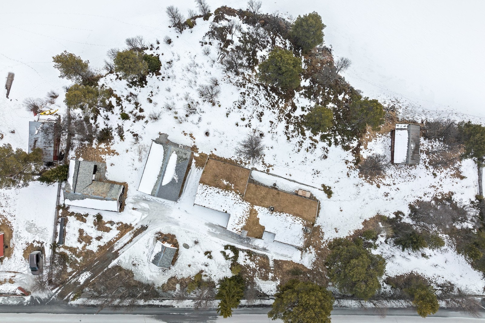 Tomten er på hele 3 735 kvm. Galleribilde