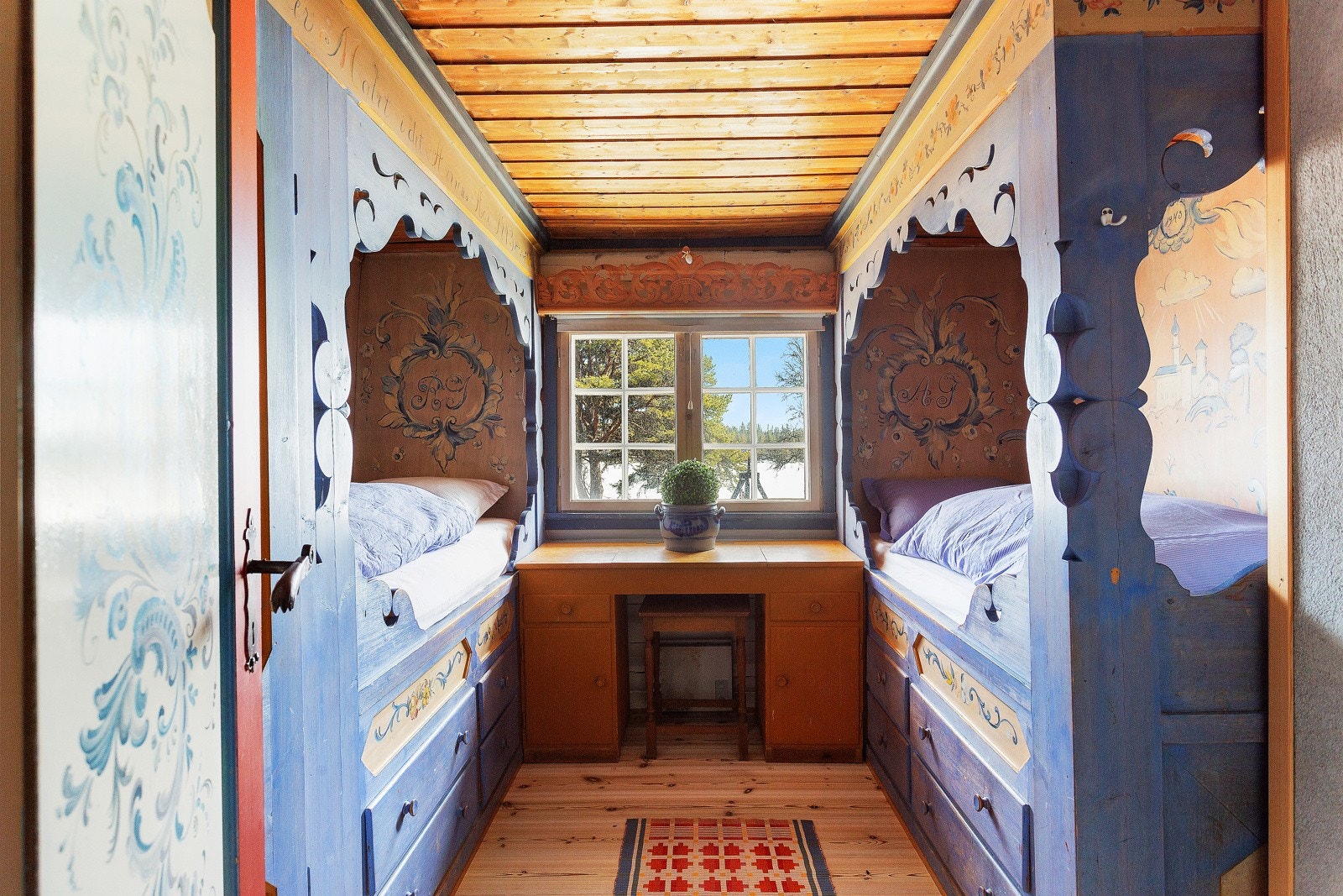 Hovedhytta har fire gode soverom. Galleribilde