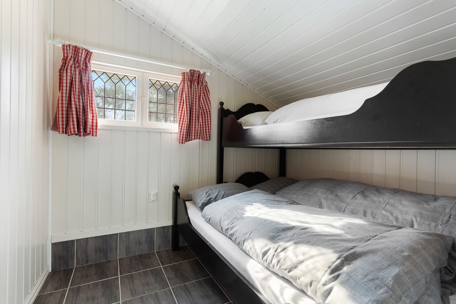 Det er montert gulvvarme i noen av soverommene. Galleribilde