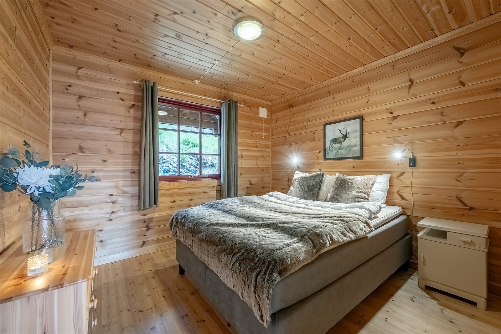 1. etasjen har også et soverom av god størrelse Galleribilde