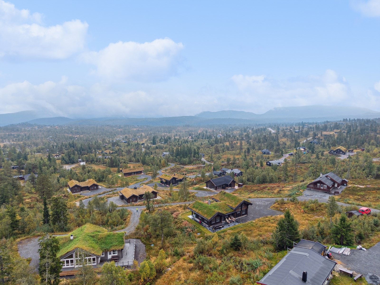 Hvis du søker etter et sted for helgeturer eller ferieopphold, tilbyr Bakkansetervegen 54 en flott base for å utforske og nyte den vakre naturen på Blefjell. Galleribilde
