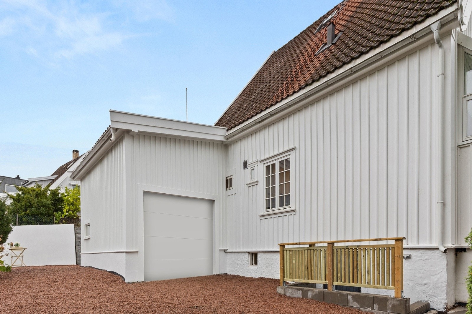 Garasjen mangler ferdigattest og midlertidig brukstillatelse - Selger påtar seg risikoen for å fremskaffe dette Galleribilde