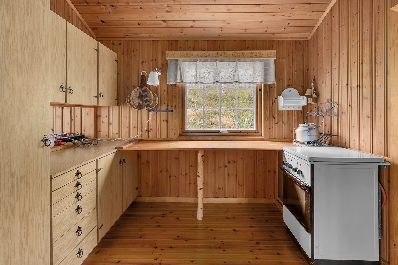 Kjøkken med gasskomfyr Galleribilde