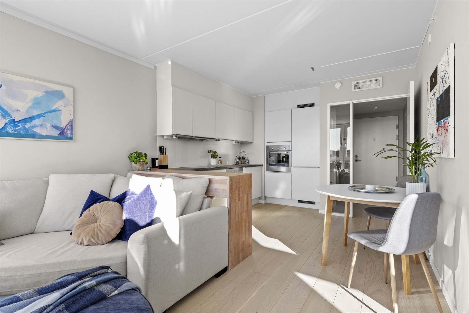 Leiligheten har balansert ventilasjon fra byggeåret. Galleribilde