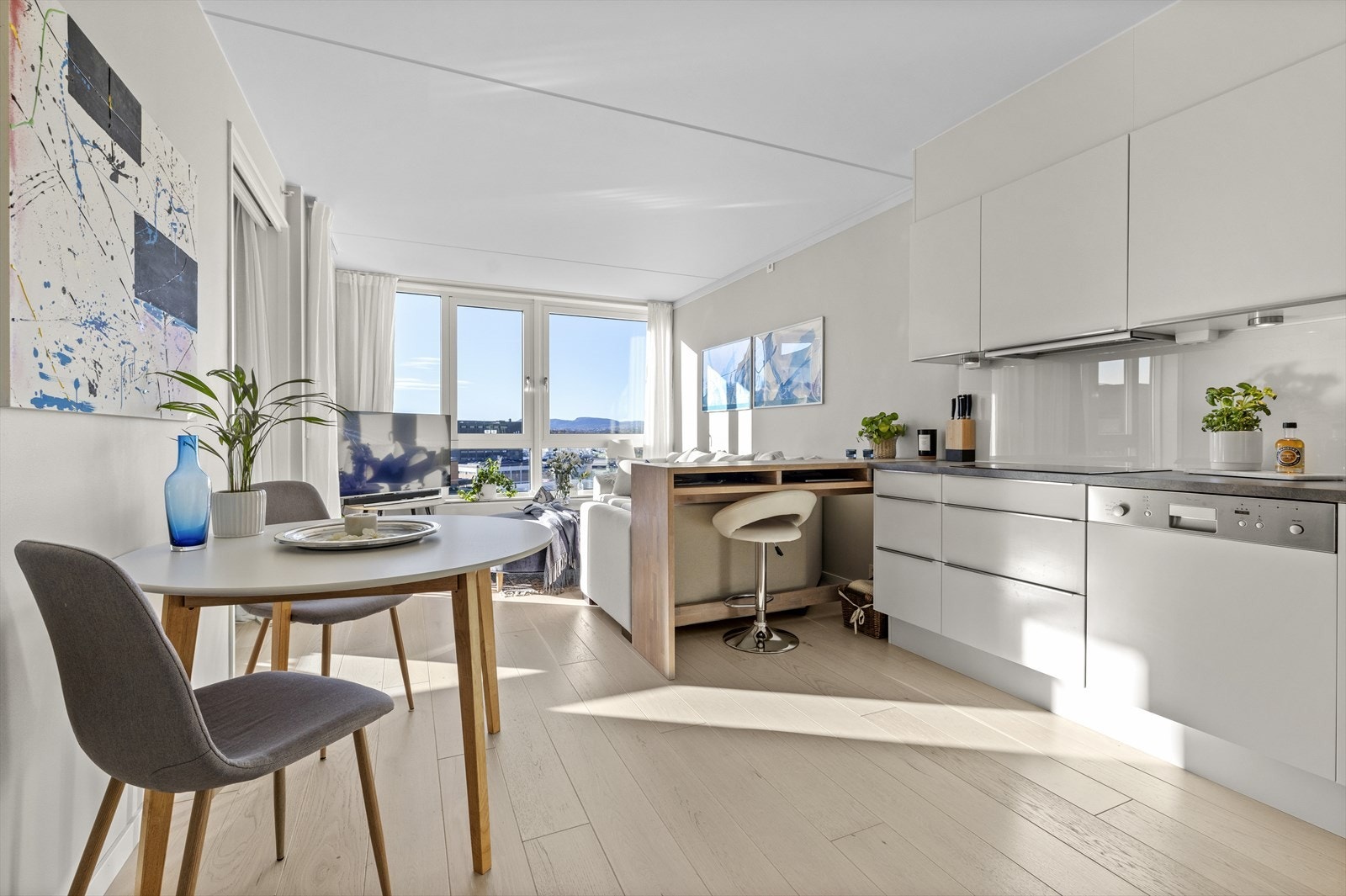 Kjøkken/stue. Galleribilde