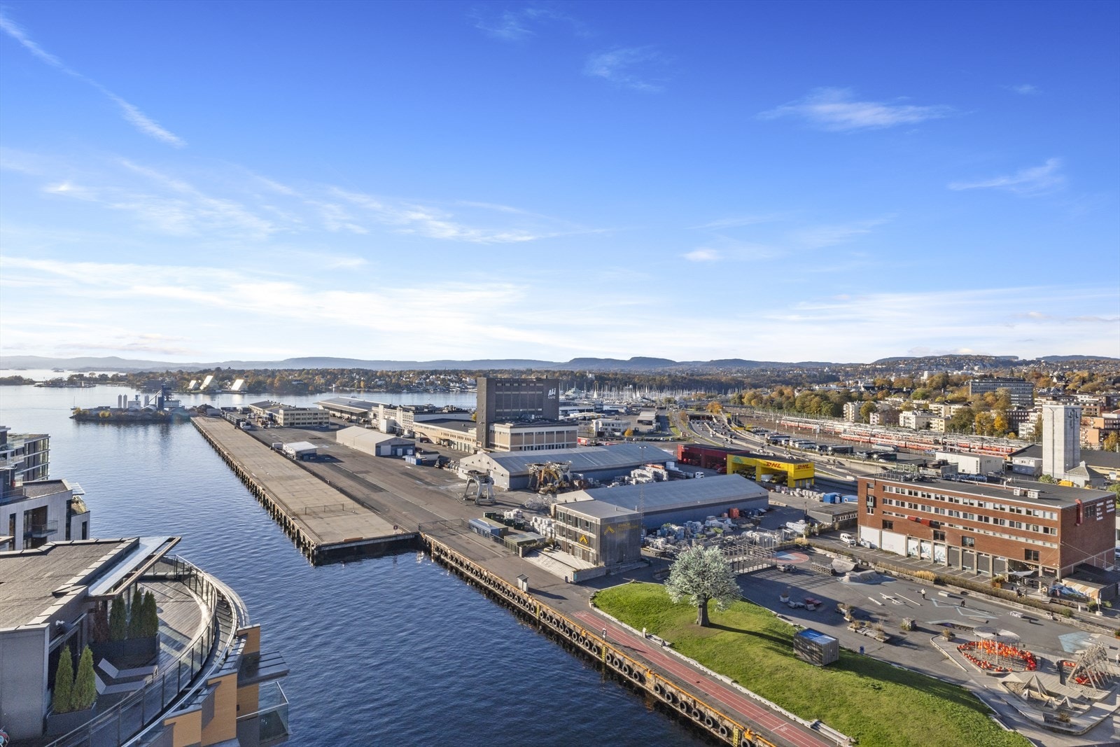 Utsikt fra felles takterrasse. Galleribilde