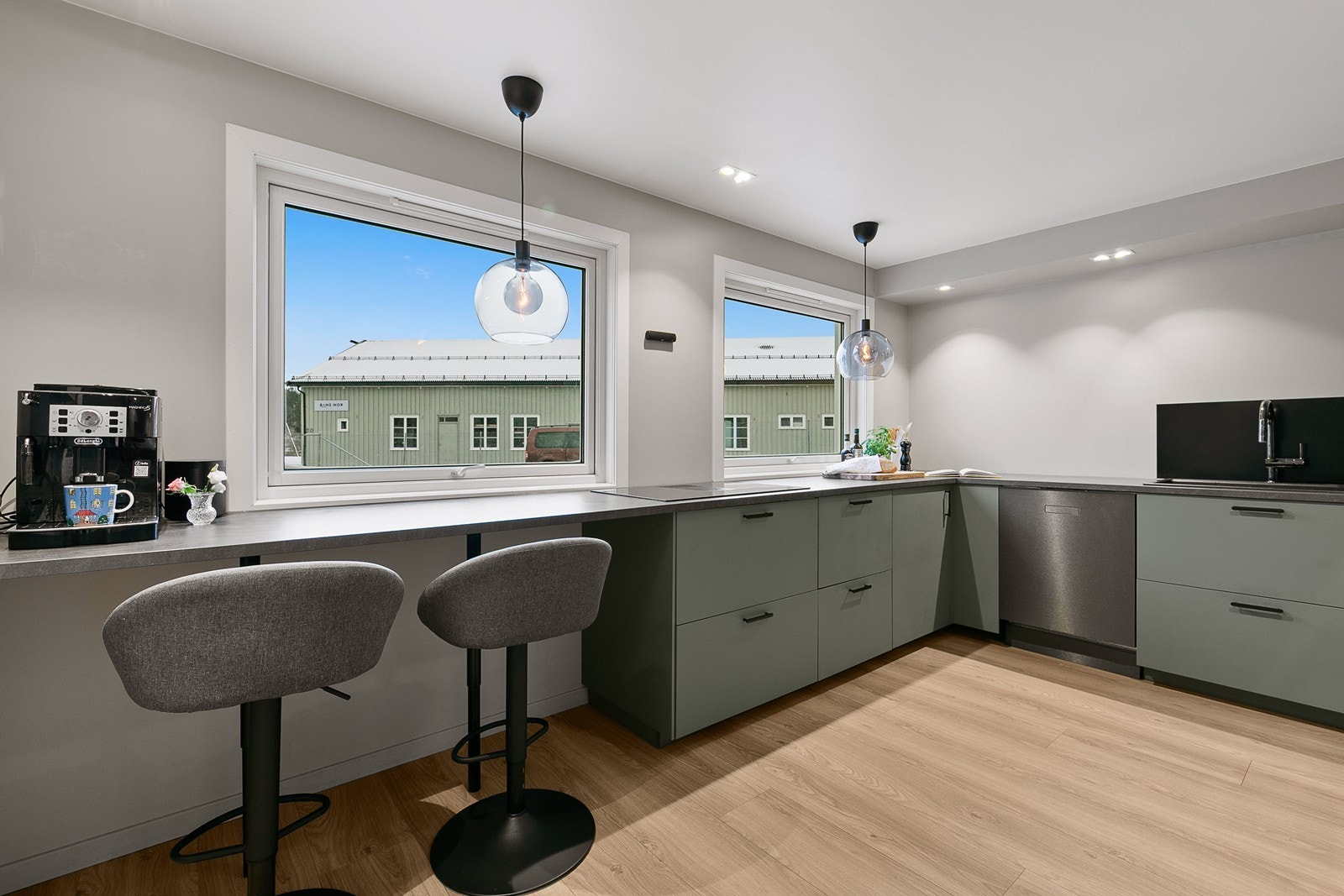 I hverdagen kan barløsningen være et sted for barna å sitte og gjøre lekser, mens du lager mat. Galleribilde