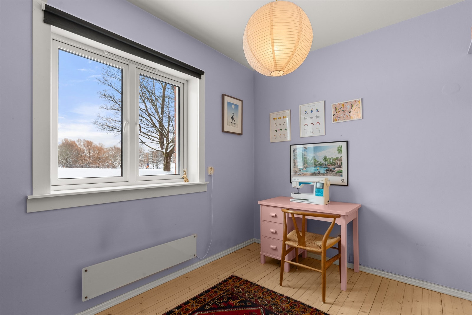 Rommet passer som kontor, gjesterom eller barnerom. Galleribilde