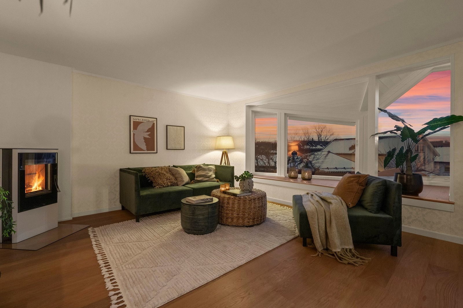 Peisovnen tilfører lun varme og skaper en trygg og hyggelig atmosfære på kjølige dager. Galleribilde