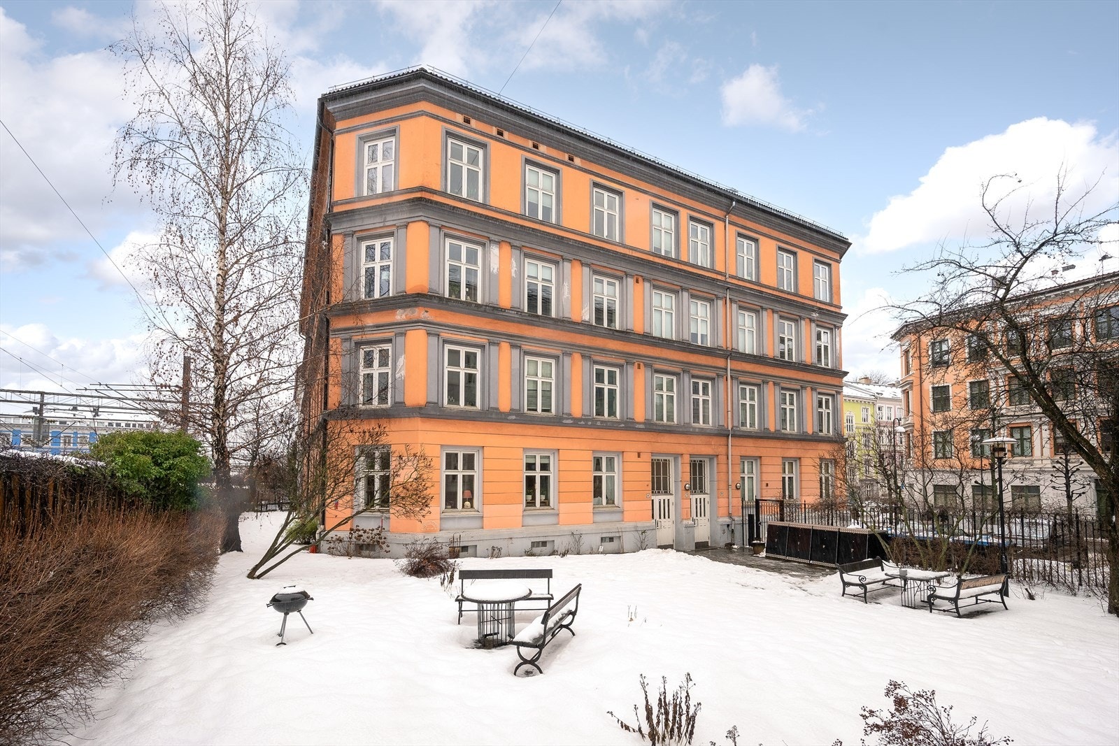 Leiligheten ligger i Gamlebyen, den eldste delen av Oslo med spor helt tilbake til vikingtiden. Velkommen til visning! Galleribilde