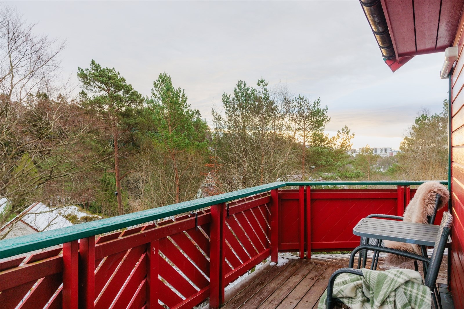 Fra stuen er det utgang til en terrasse på 14,7 m². Galleribilde