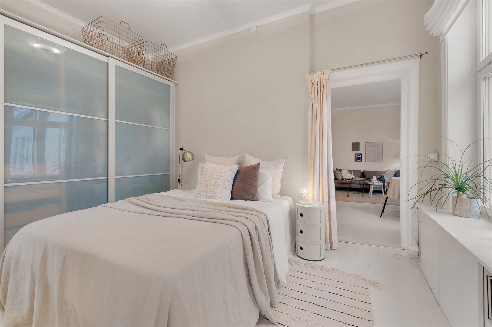 God plass til oppbevaring av klær. Galleribilde