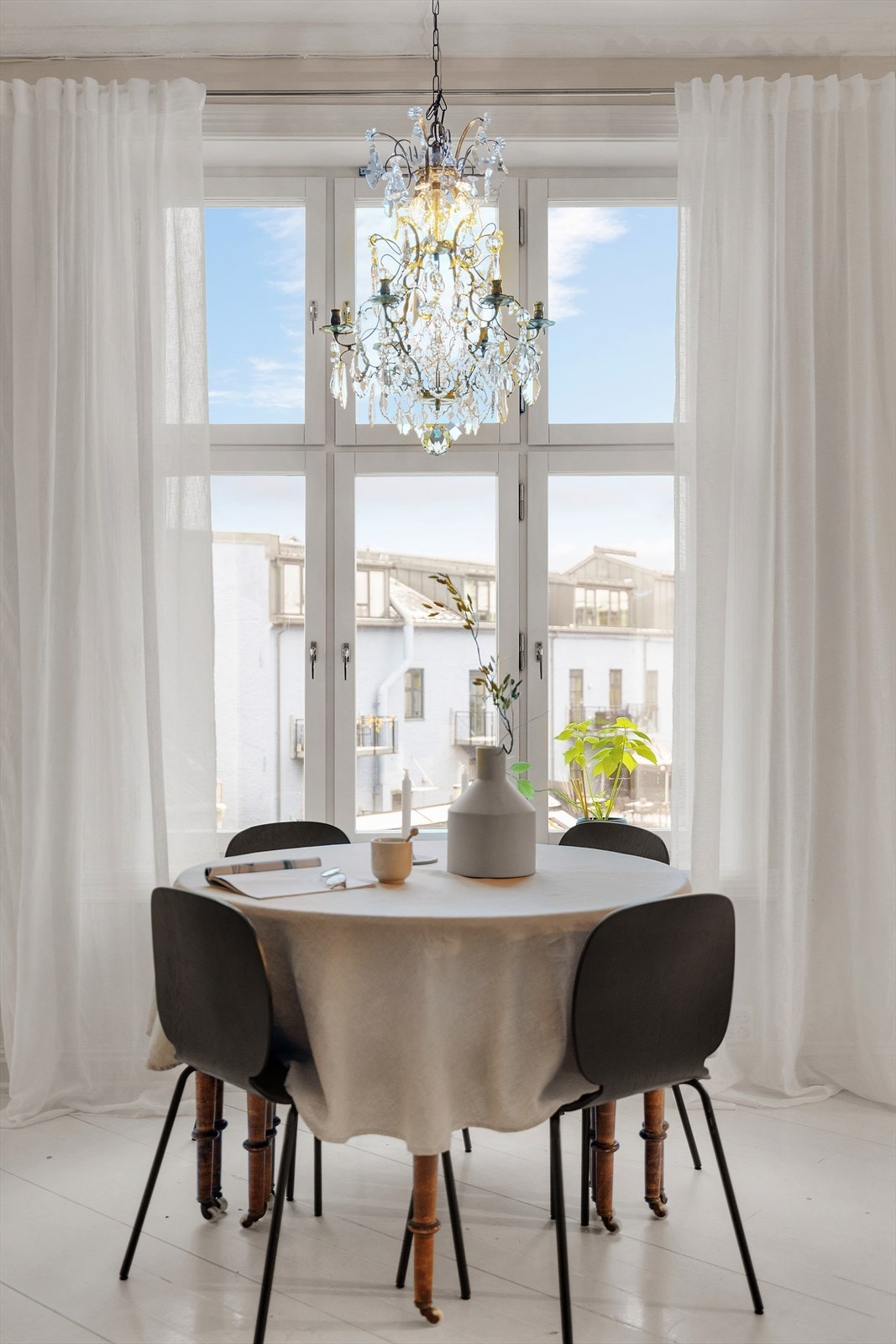 Hyggelig utsyn med lite innsyn. Galleribilde