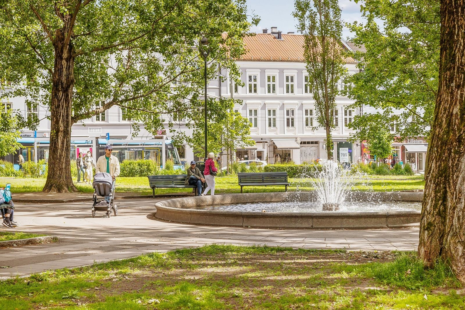 Olav Ryes plass ligger også rett rundt hjørnet Galleribilde