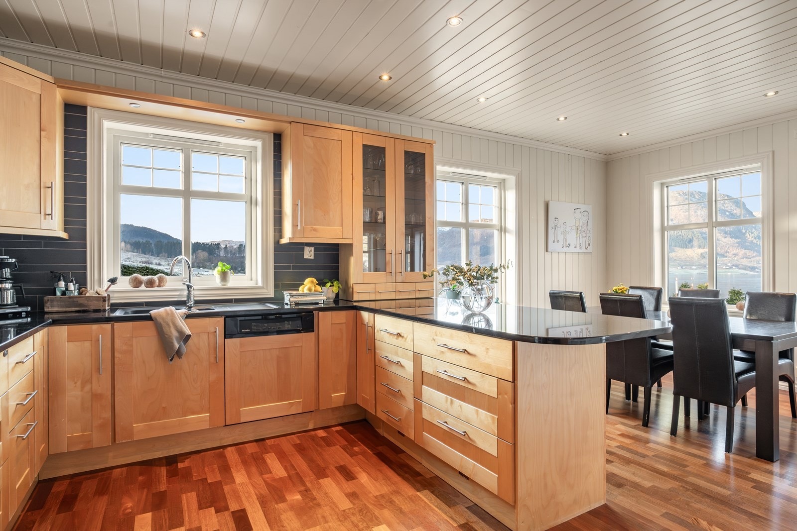 Kjøkken - 1. Etasje Galleribilde