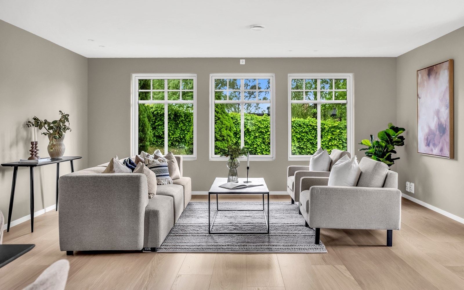 Stor og lekker stue Galleribilde