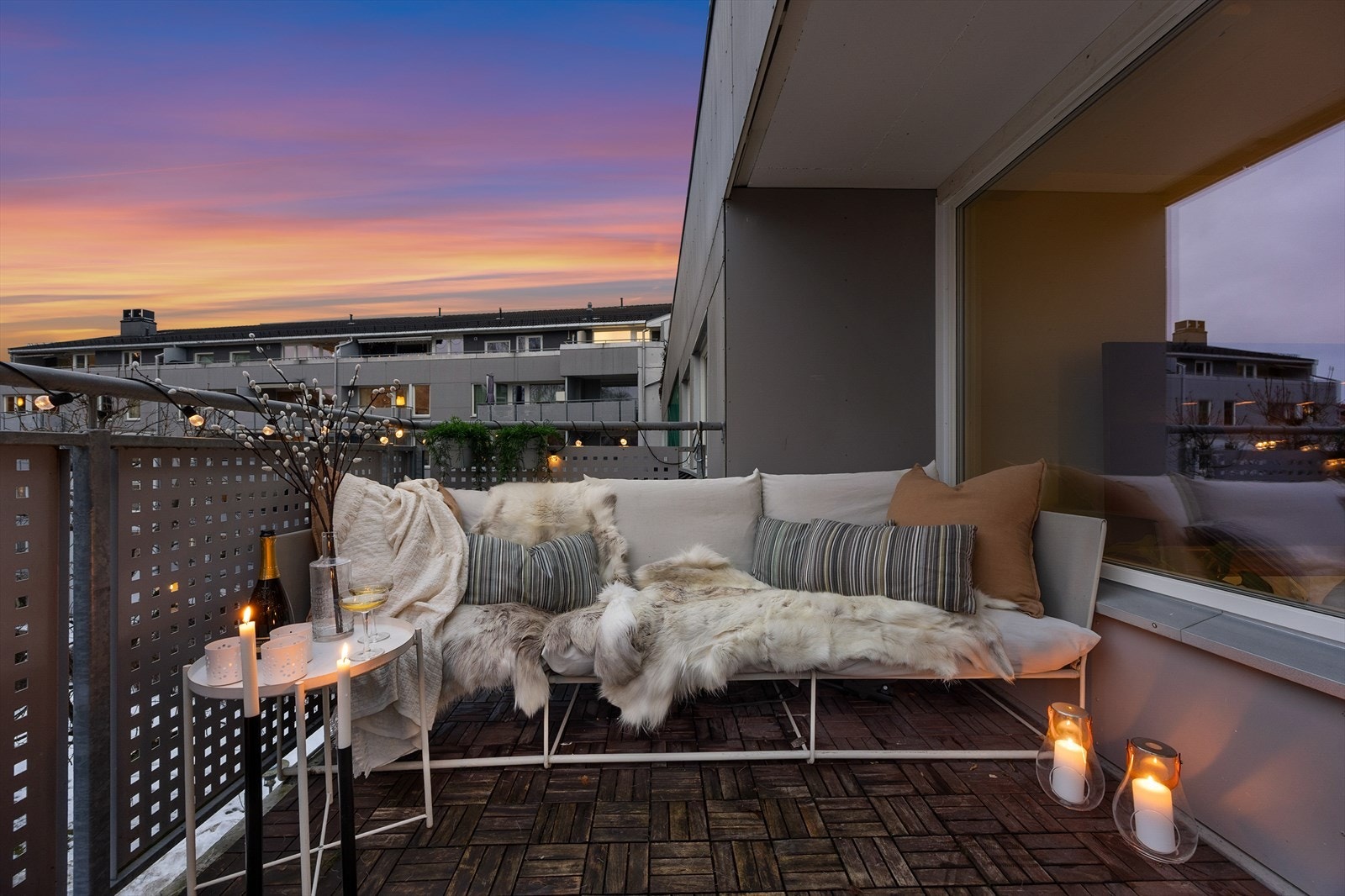 På balkongen er det tillatt med gass- eller elektrisk grill. Galleribilde