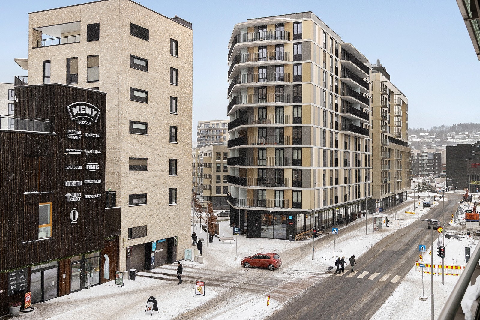 1 minutt gange til nærmeste senter. Galleribilde