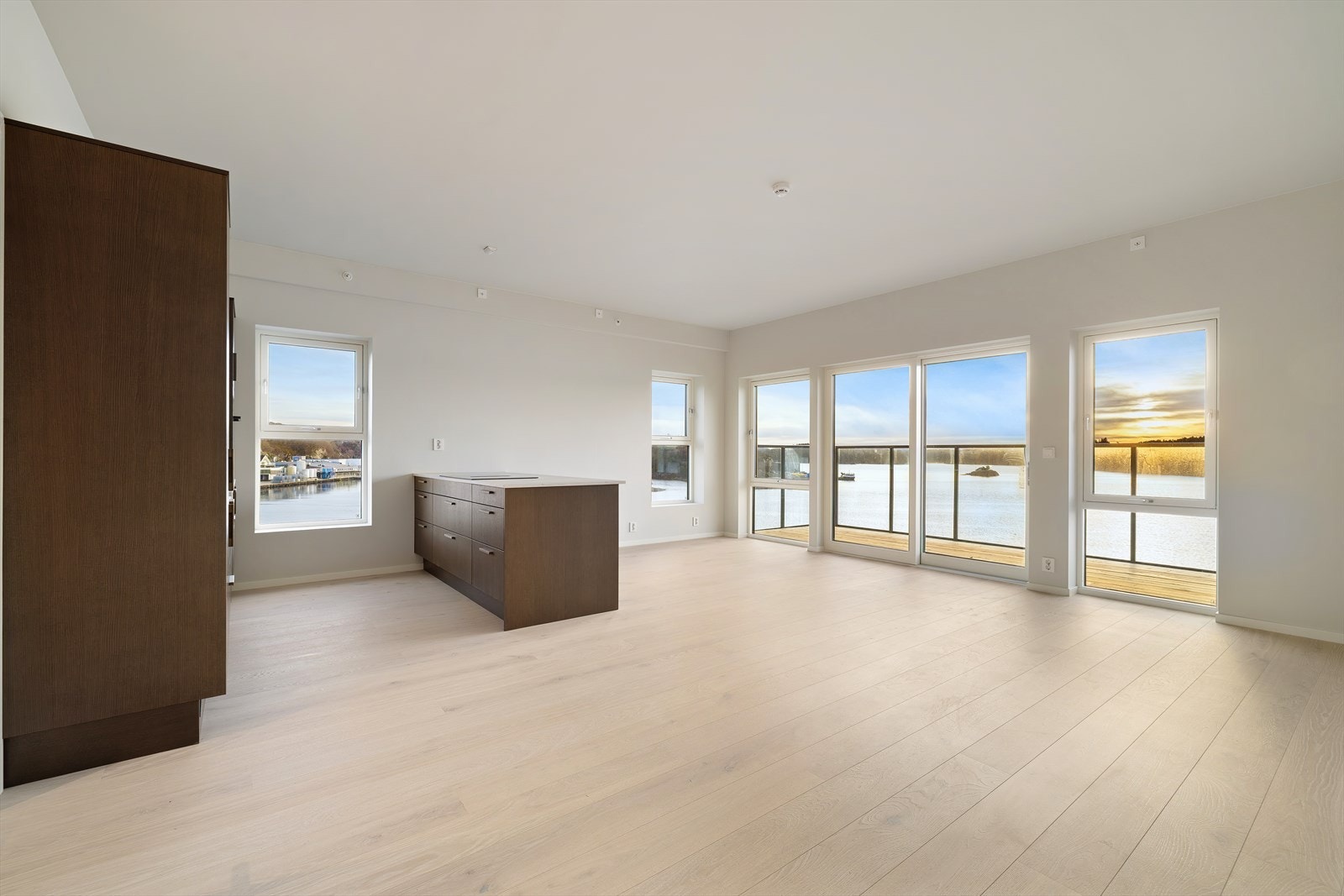 Leiligheten er ubebodd og byr på høy kvalitet på materiell og tilvalg. Galleribilde