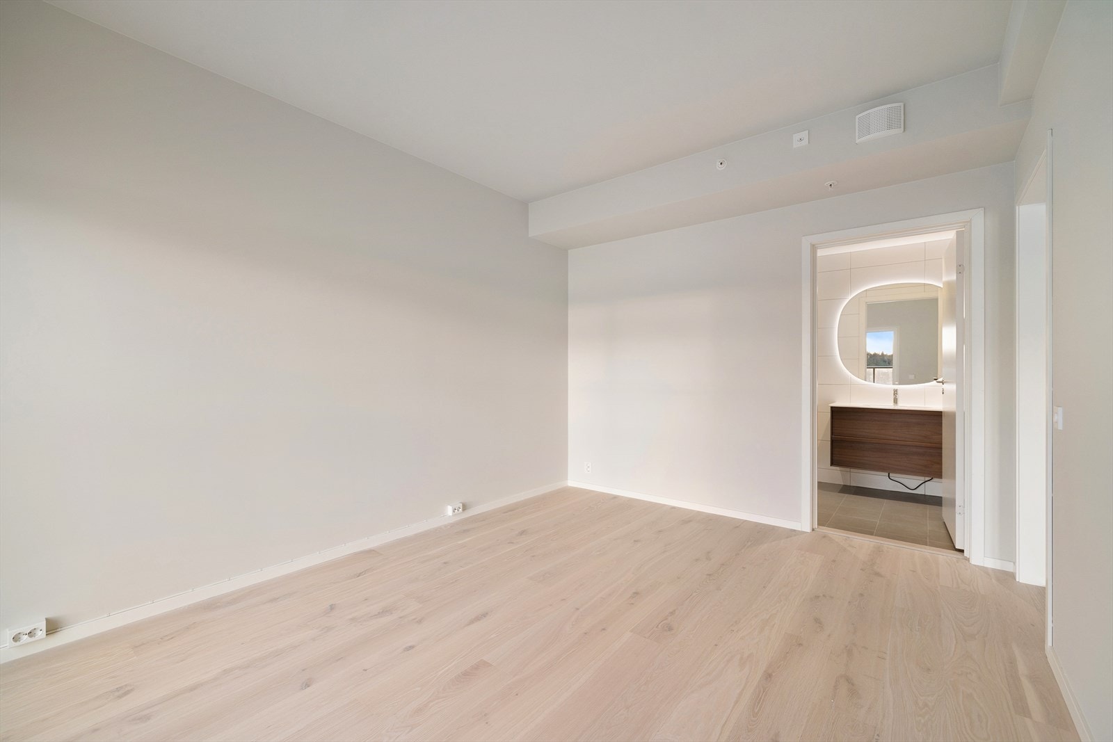 Hovedsoverommet har også eget en-suite baderom. Galleribilde