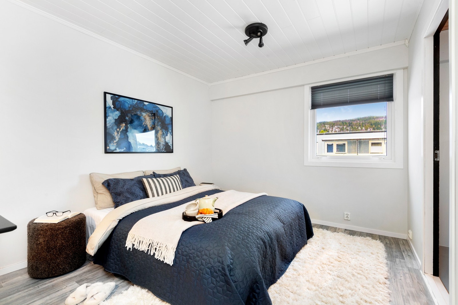 Boligen har 2 soverom. Dete er hovedsoverommet. Galleribilde